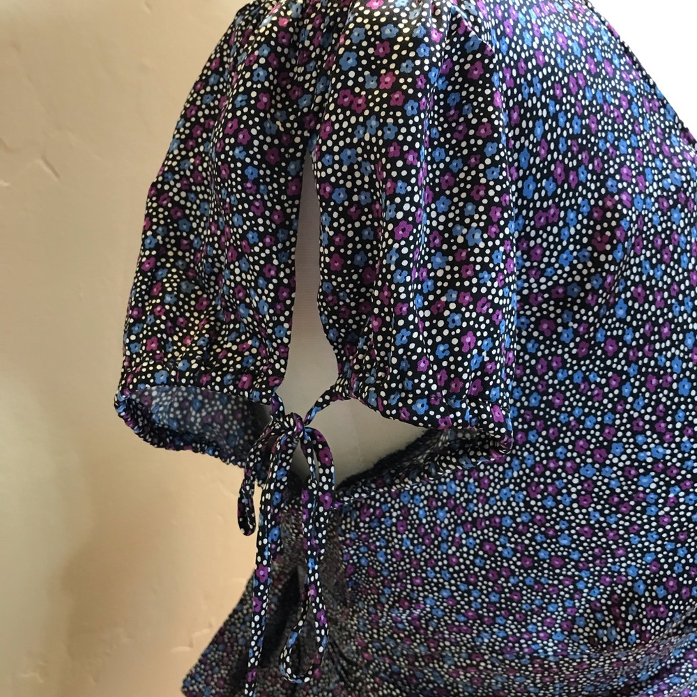 Express Design Studio Silk Top Size L - Picture 2 of 7